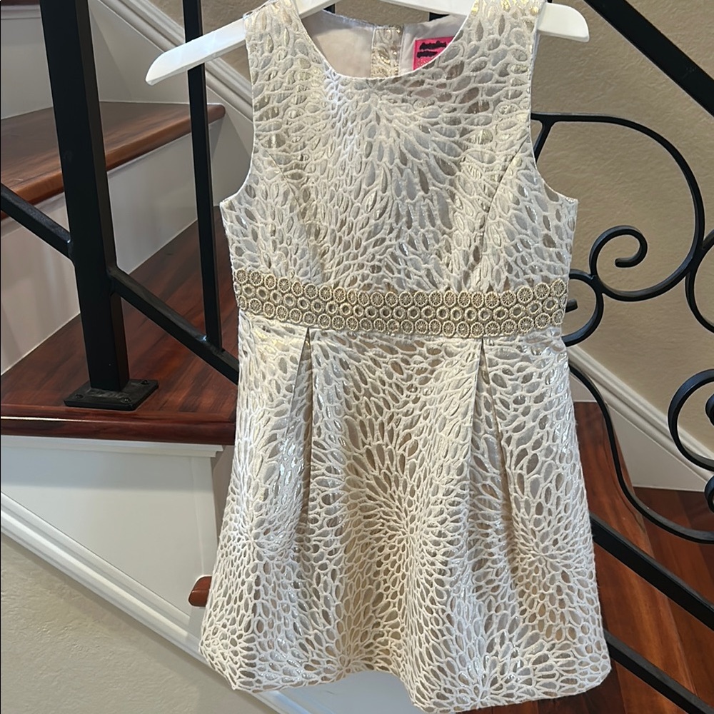 Lilly Pulitzer Gold and Cream girls Fit and Flare Dress size 7